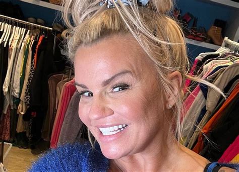 kerry katona feet|Kerry Katona Shows Swollen Foot After Breaking It。